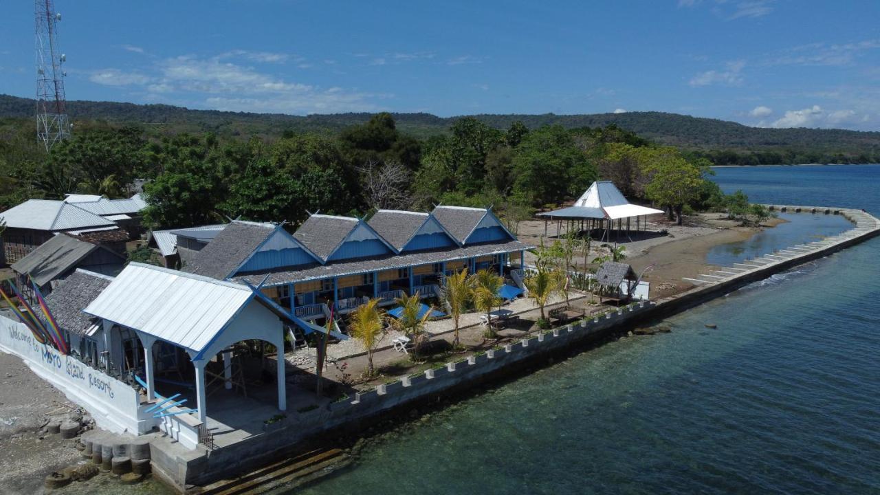 Moyo Island Resort Exteriör bild