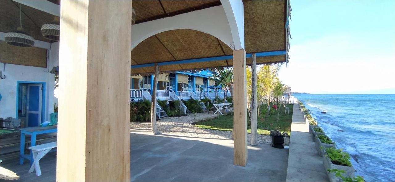 Moyo Island Resort Exteriör bild