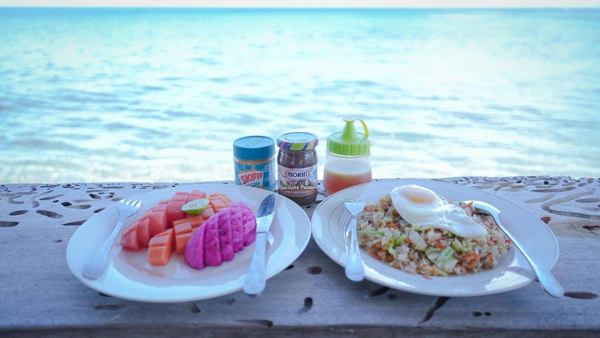 Moyo Island Resort Exteriör bild