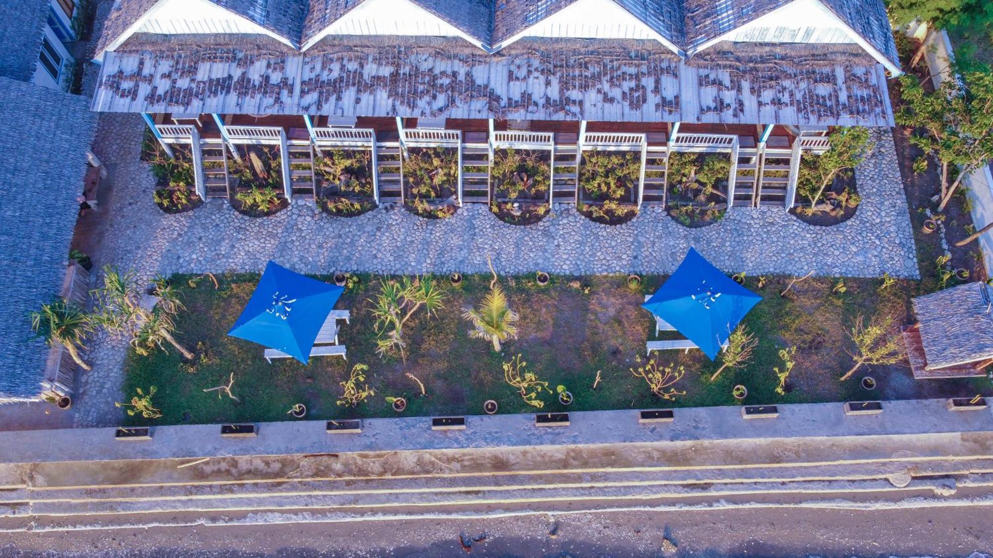 Moyo Island Resort Exteriör bild